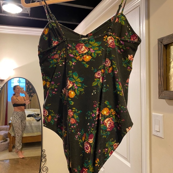 Floral body suit - Picture 4 of 6